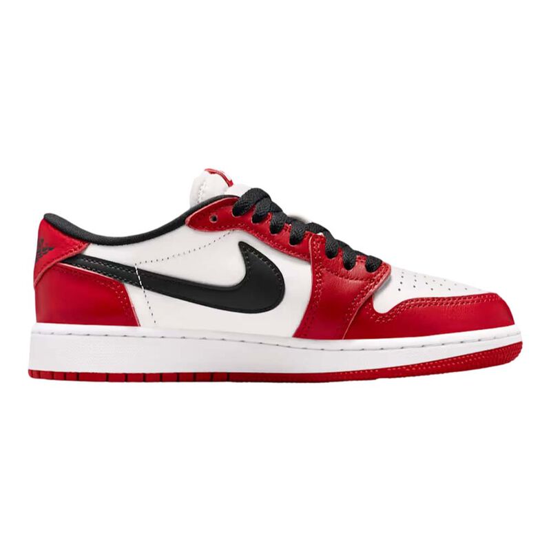 Tenis Nike Para Mujer Air Jordan 1 Retro Low Ch... image number null