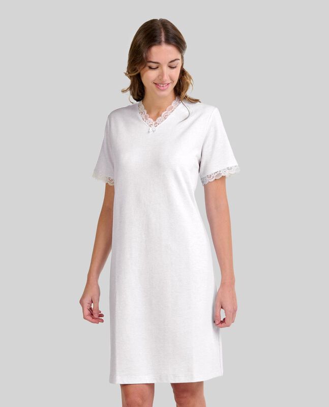 Camis&oacute;n Lencero con Escote en Pico y Manga Cort... image number null