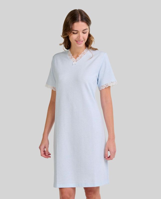 Camis&oacute;n Lencero con Escote en Pico y Manga Cort... image number null