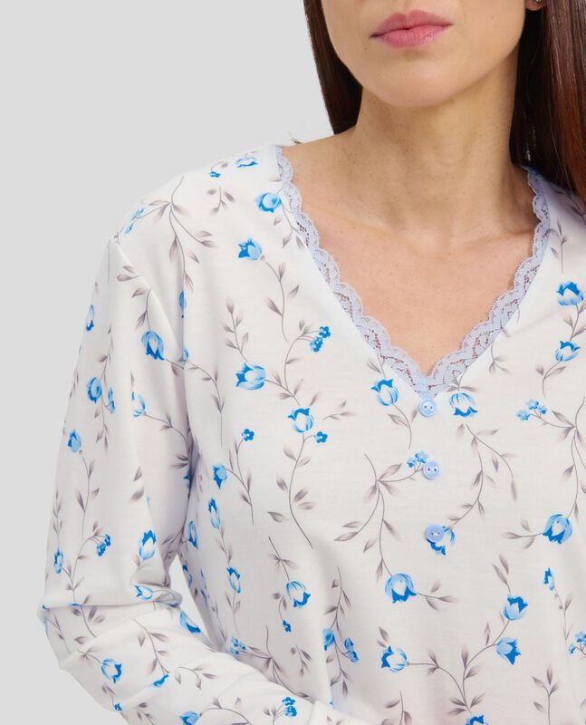 Pijama de Flores con Puntilla Celeste image number null