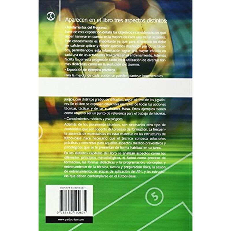 Entrenamiento en el f&uacute;tbol base image number null