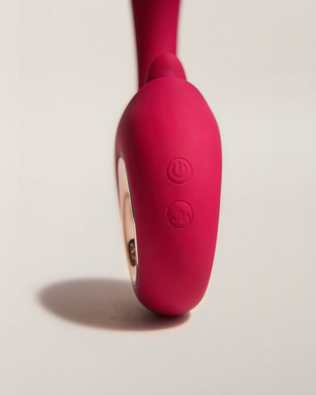 Dildo vibrador m&aacute;s movimientos de lengua | MON+ image number null