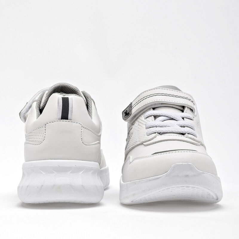 Licencias Tropicana Tenis urbano para ni&ntilde;o. Bla... image number null