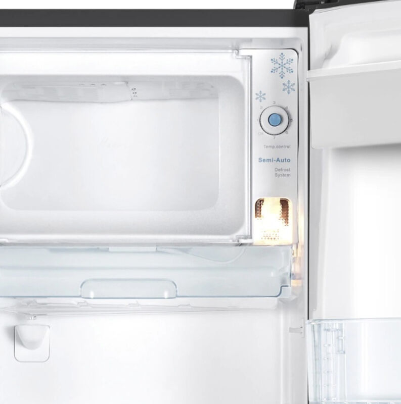 Refrigerador Hisense RR63D6WRX 7 pies c&uacute;bicos r... image number null